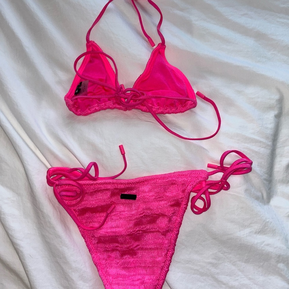 Vibrant Triangle Pink Bikini Set - Picture 3 of 3